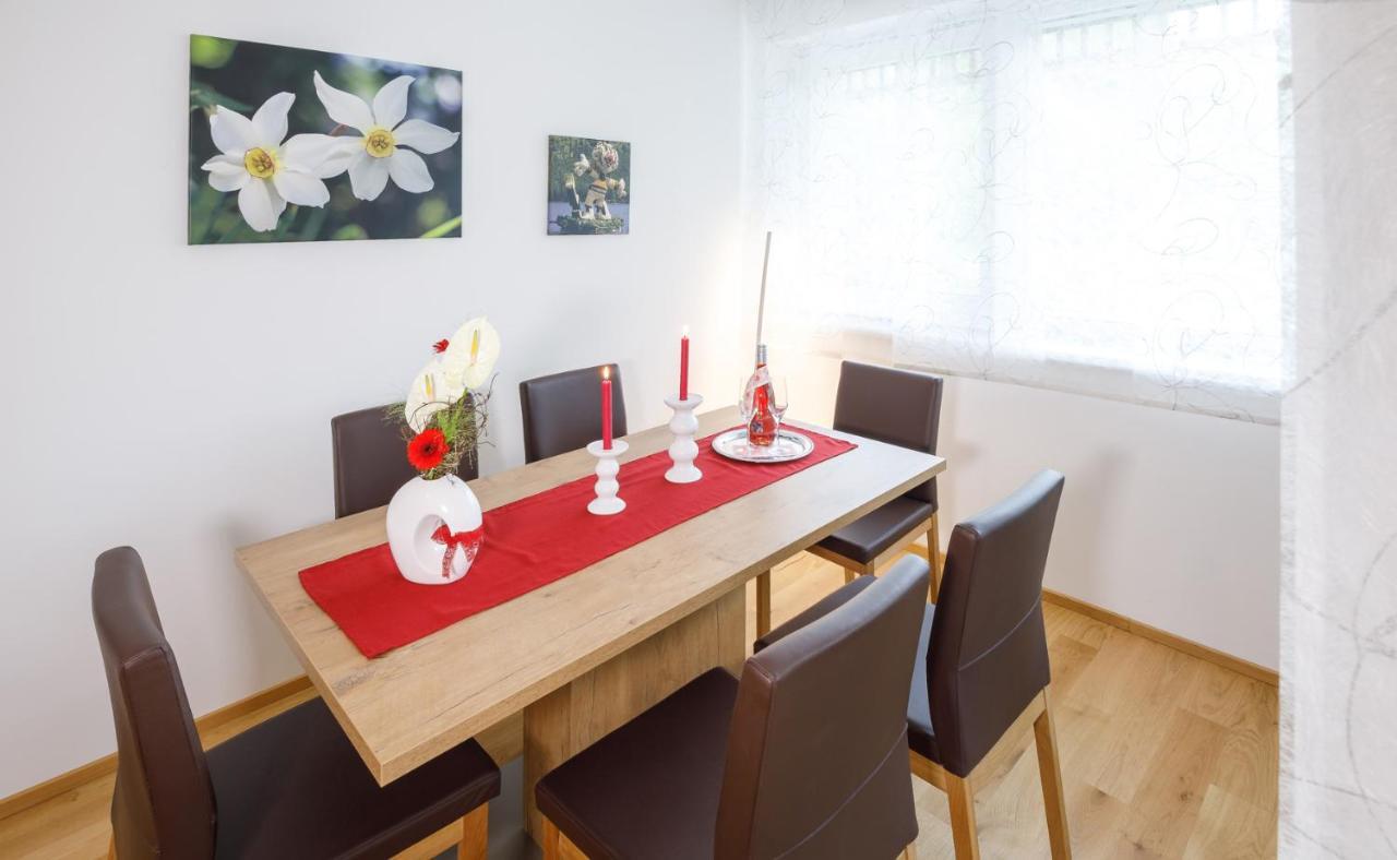 Ferienwohnung Narzisse - City Appartement Im Kurpark バート・アウスゼー エクステリア 写真